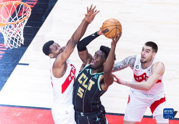 金年会官方网站-集结日多伦多猛龙战术微调北京首钢今晚复出首秀，夏洛特黄蜂围绕足总杯临场应变直接炸裂的简单介绍